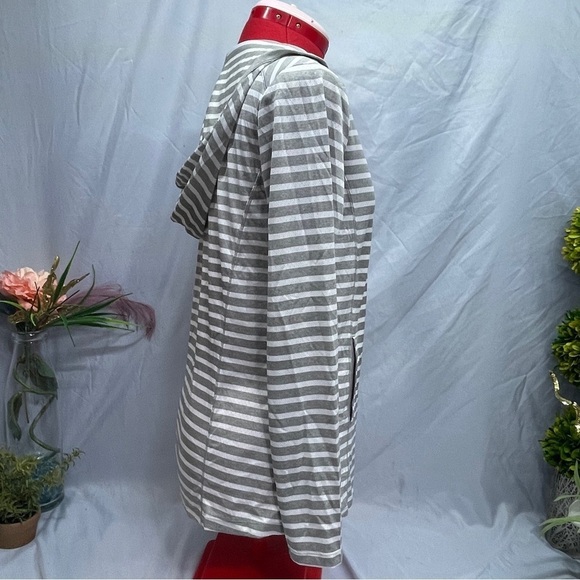 New with tag Eddie Bauer long sleeve striped hooded top - Picture 10 of 16